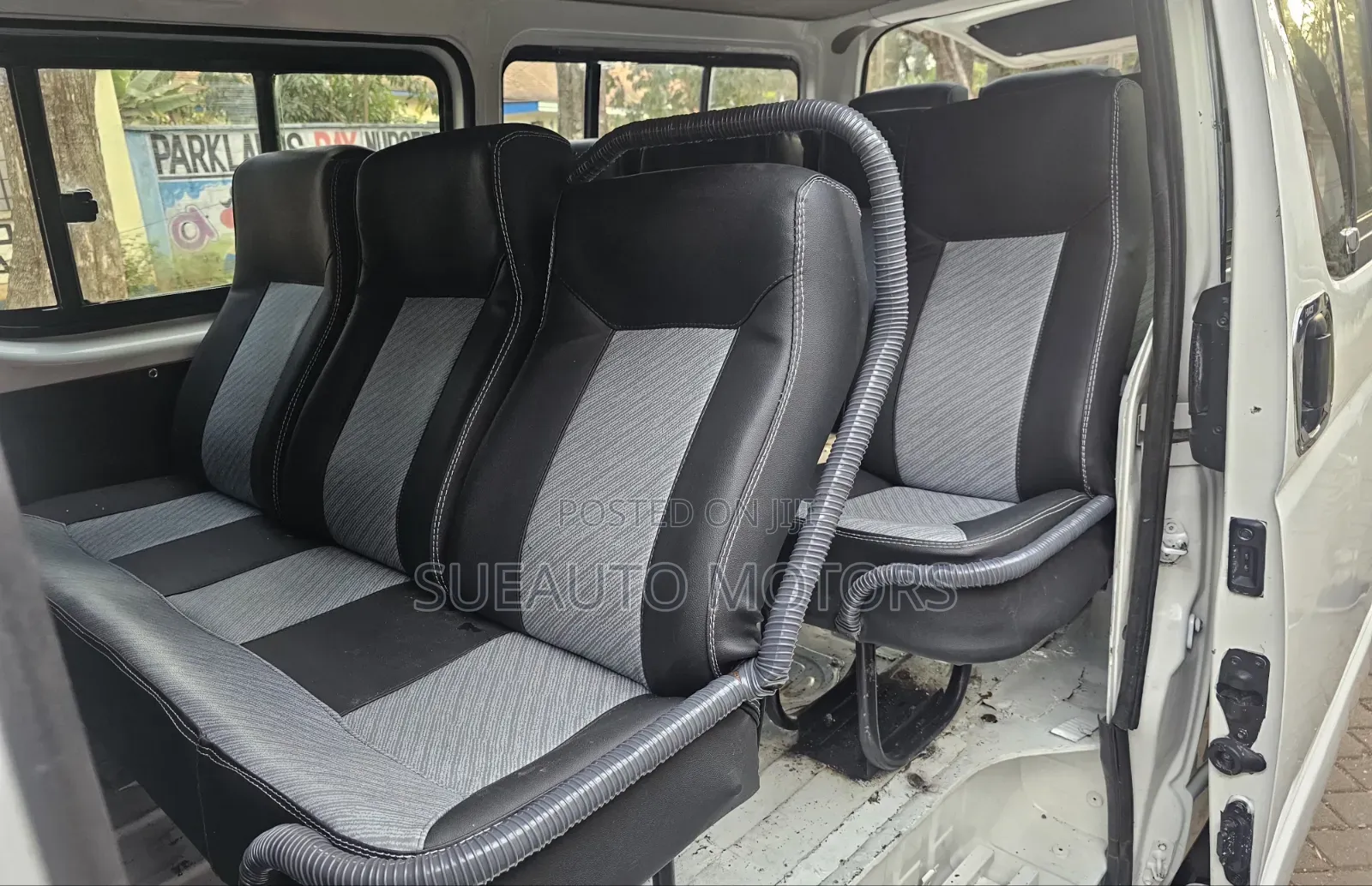 Toyota HiAce 2012 White