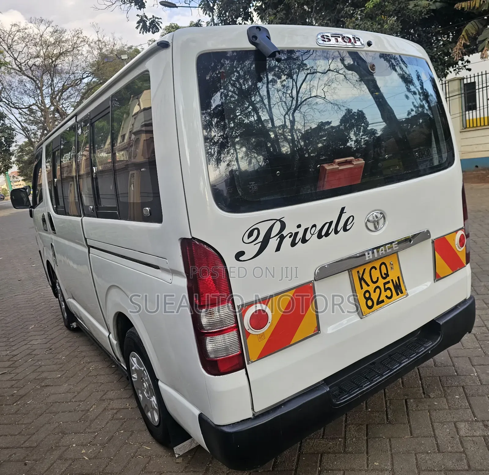 Toyota HiAce 2012 White