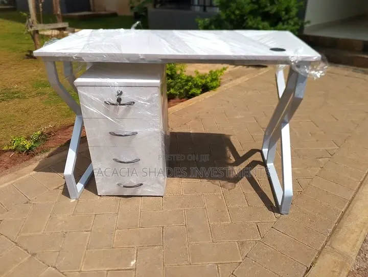 Modern Office Desk