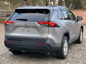 Toyota RAV4 2019 Silver