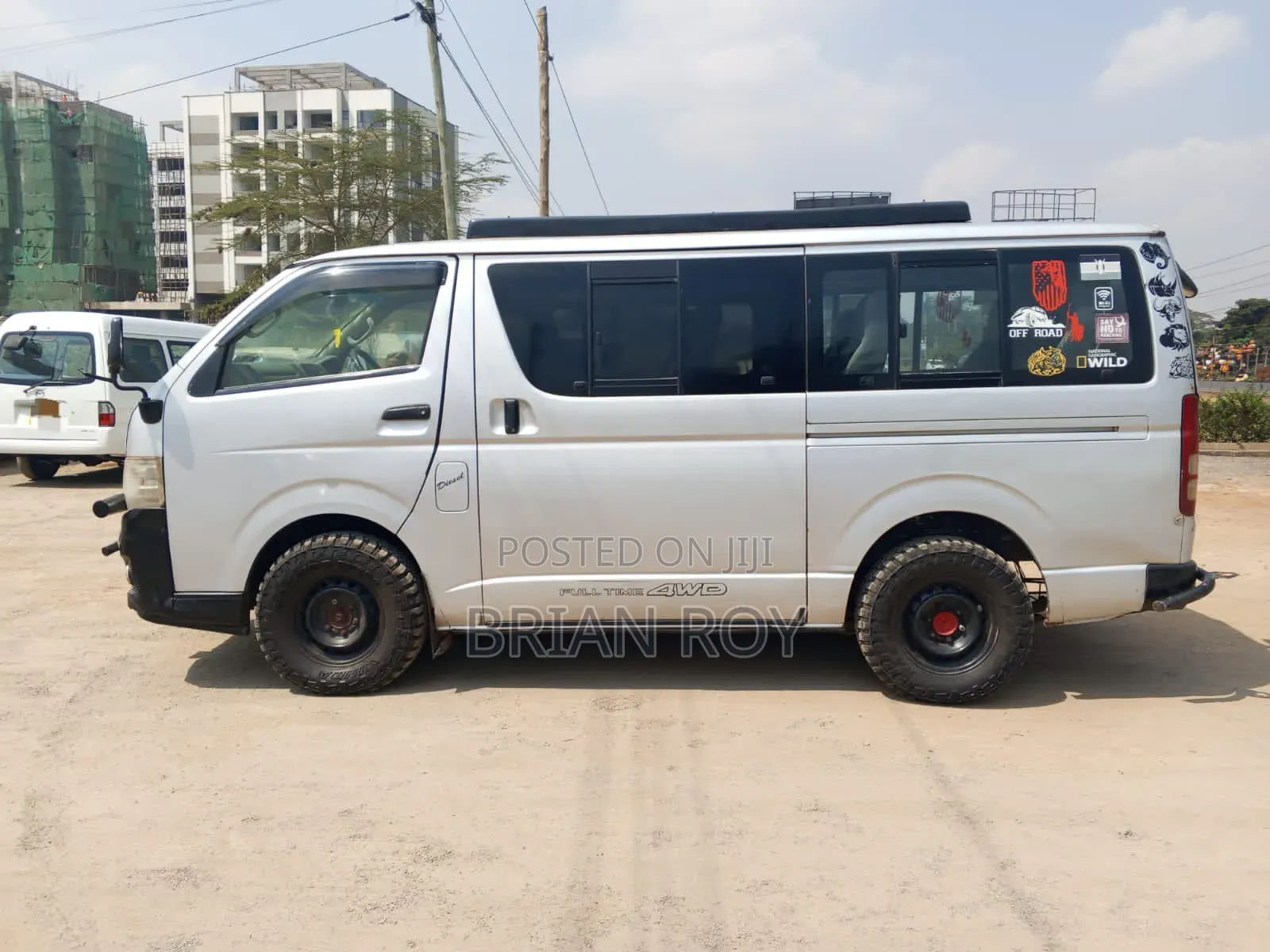 Toyota HiAce 2013 Silver