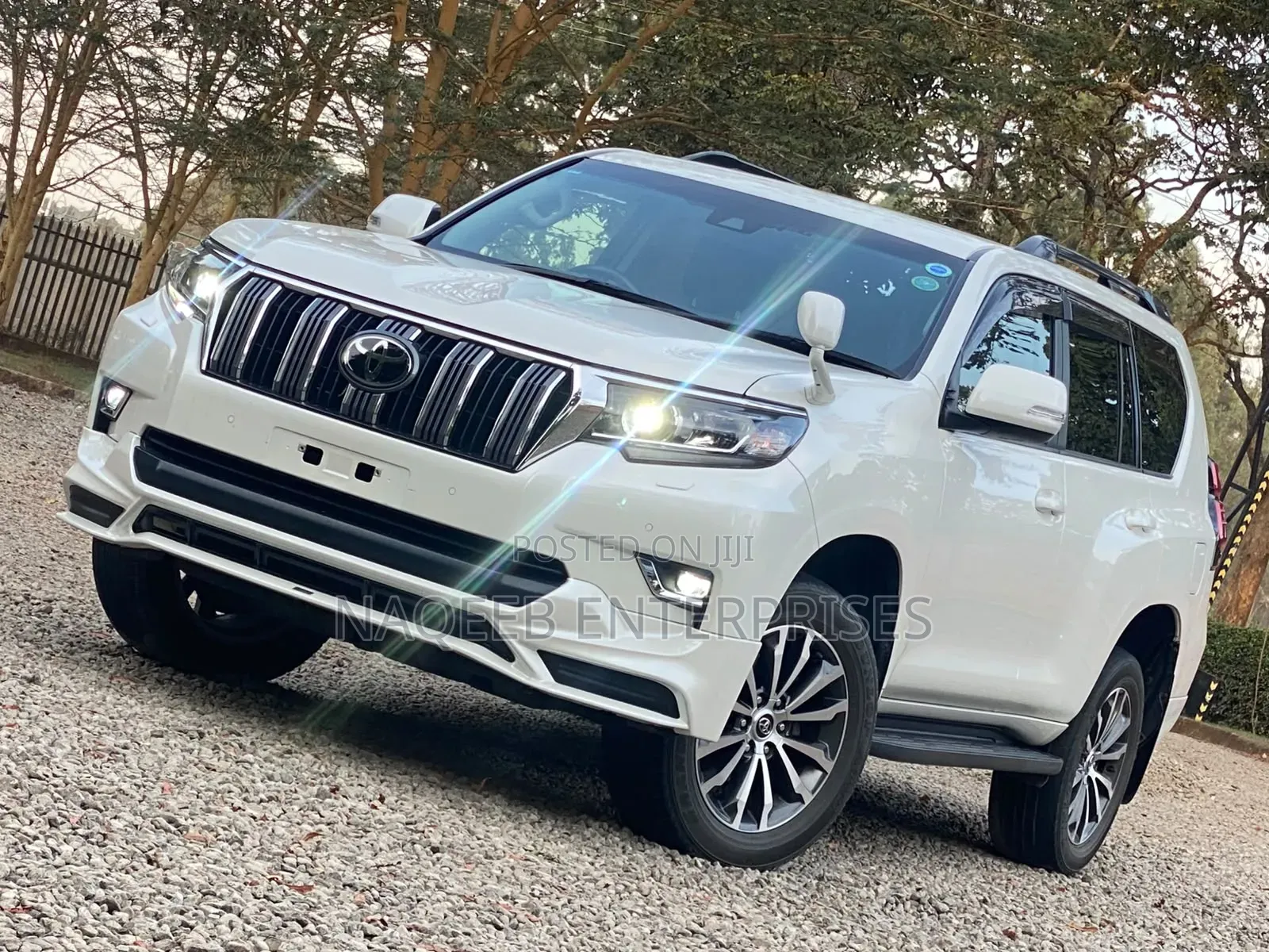 Toyota Land Cruiser Prado 2019 White
