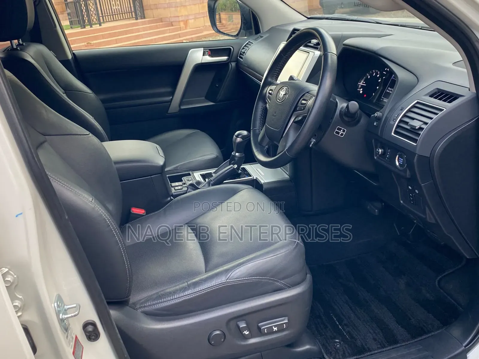 Toyota Land Cruiser Prado 2019 White