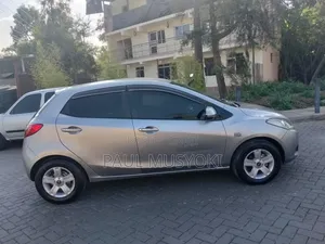 Mazda Demio 2011 Silver