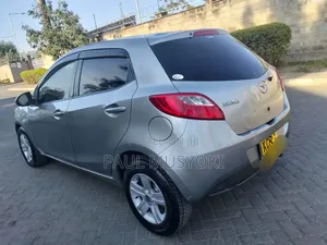 Mazda Demio 2011 Silver