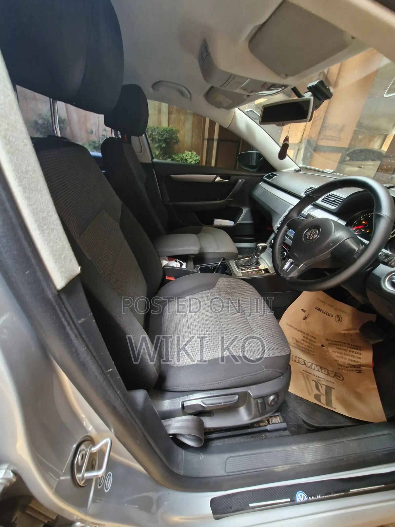 Volkswagen Passat 2011 Silver