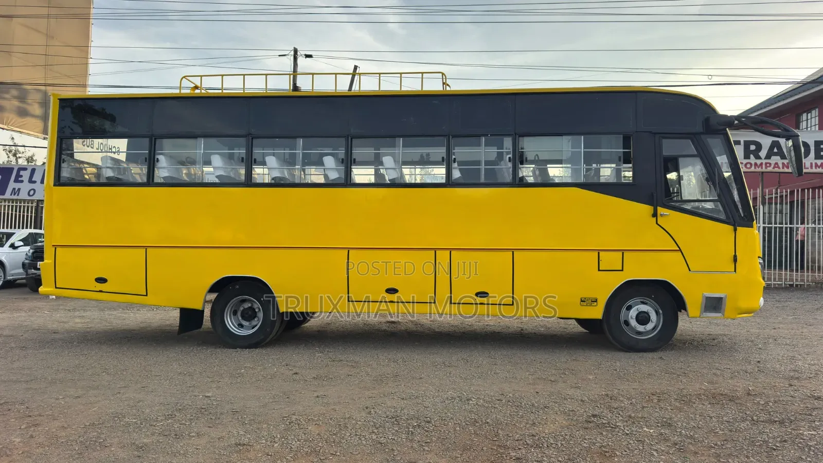 Mitsubishi Fuso Aero Bus 2014 Yellow