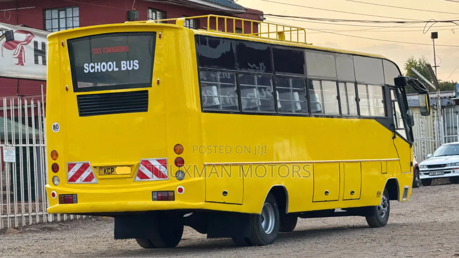 Mitsubishi Fuso Aero Bus 2014 Yellow