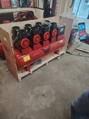 Sunshine Italy Powerful Silent Working Compressor 200l Machine