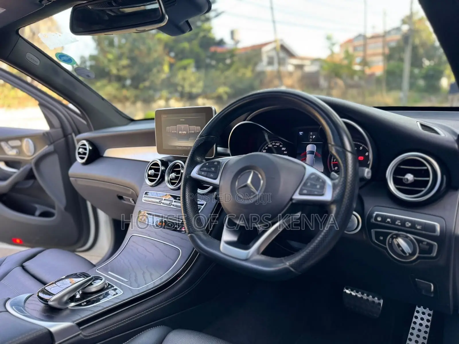 Mercedes-Benz GLC-Class 2019 White
