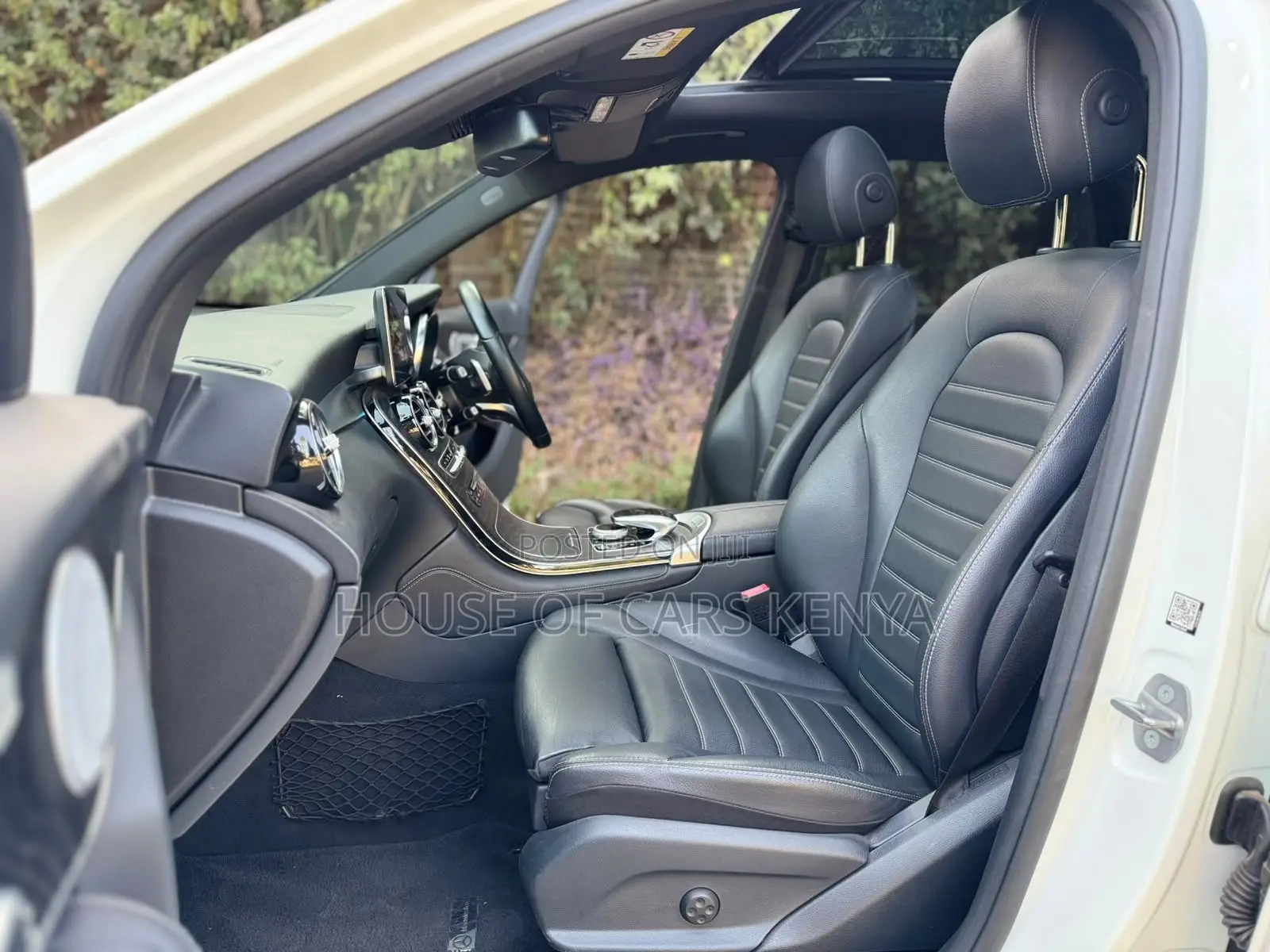 Mercedes-Benz GLC-Class 2019 White