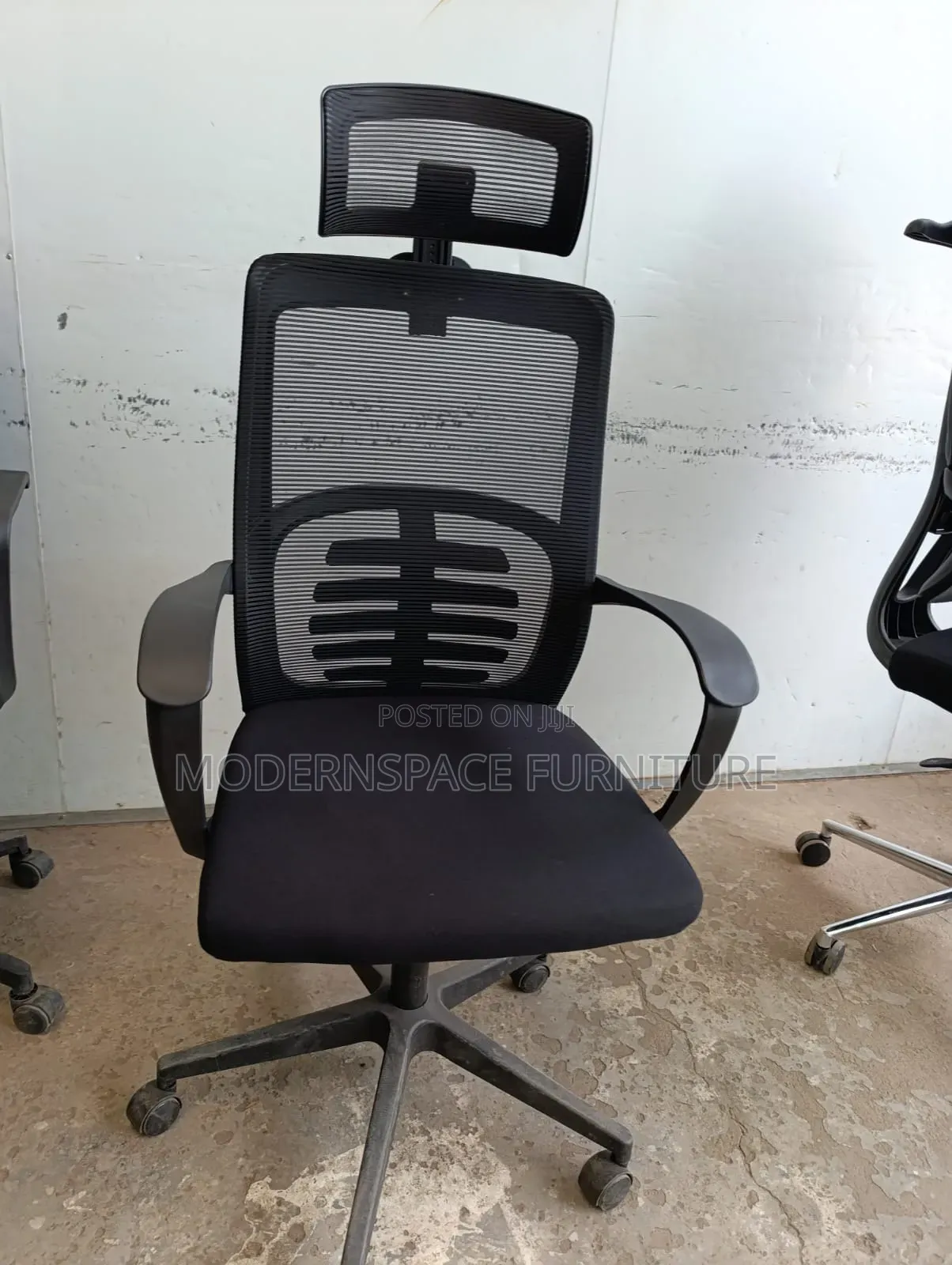 Ergonomic Mesh Office Chair With Headrest