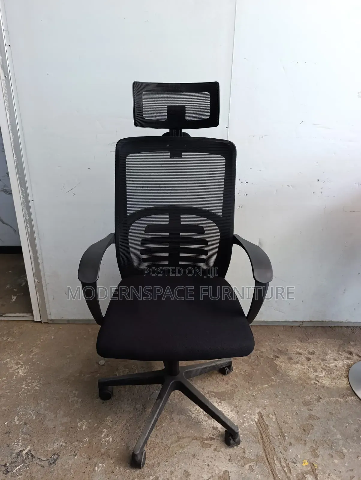 Black Elgonomic Mesh Office Chair