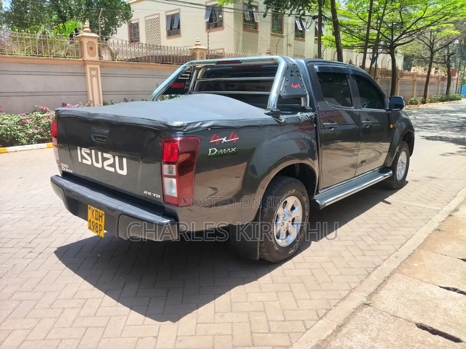 Isuzu D-MAX 2022 Gray