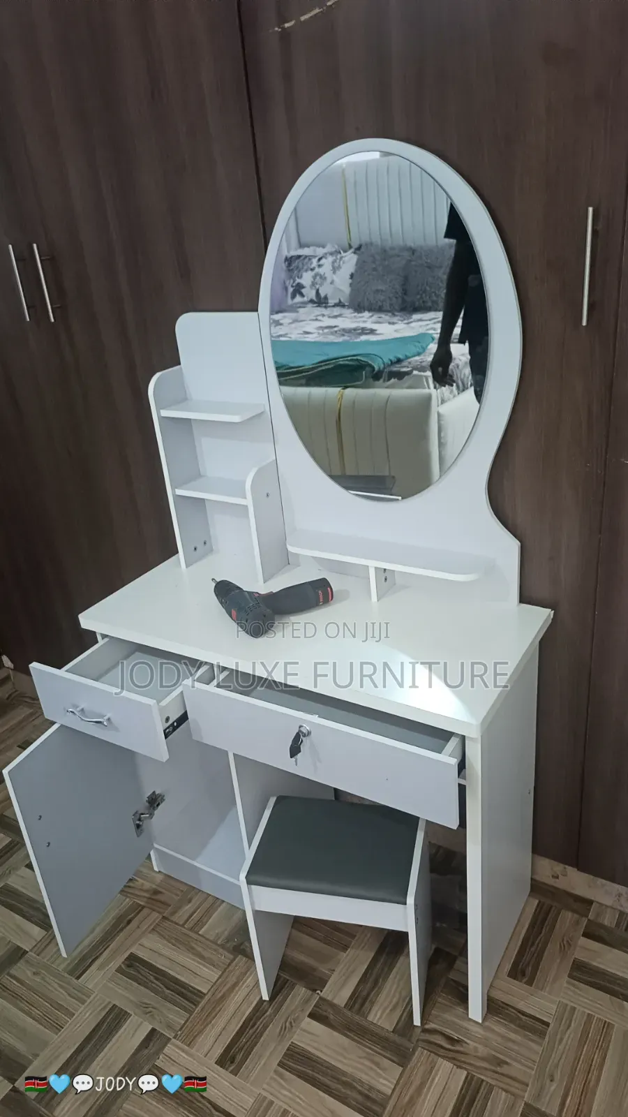 Dressing Table;With Mirror, Drawer,shelves and Seat