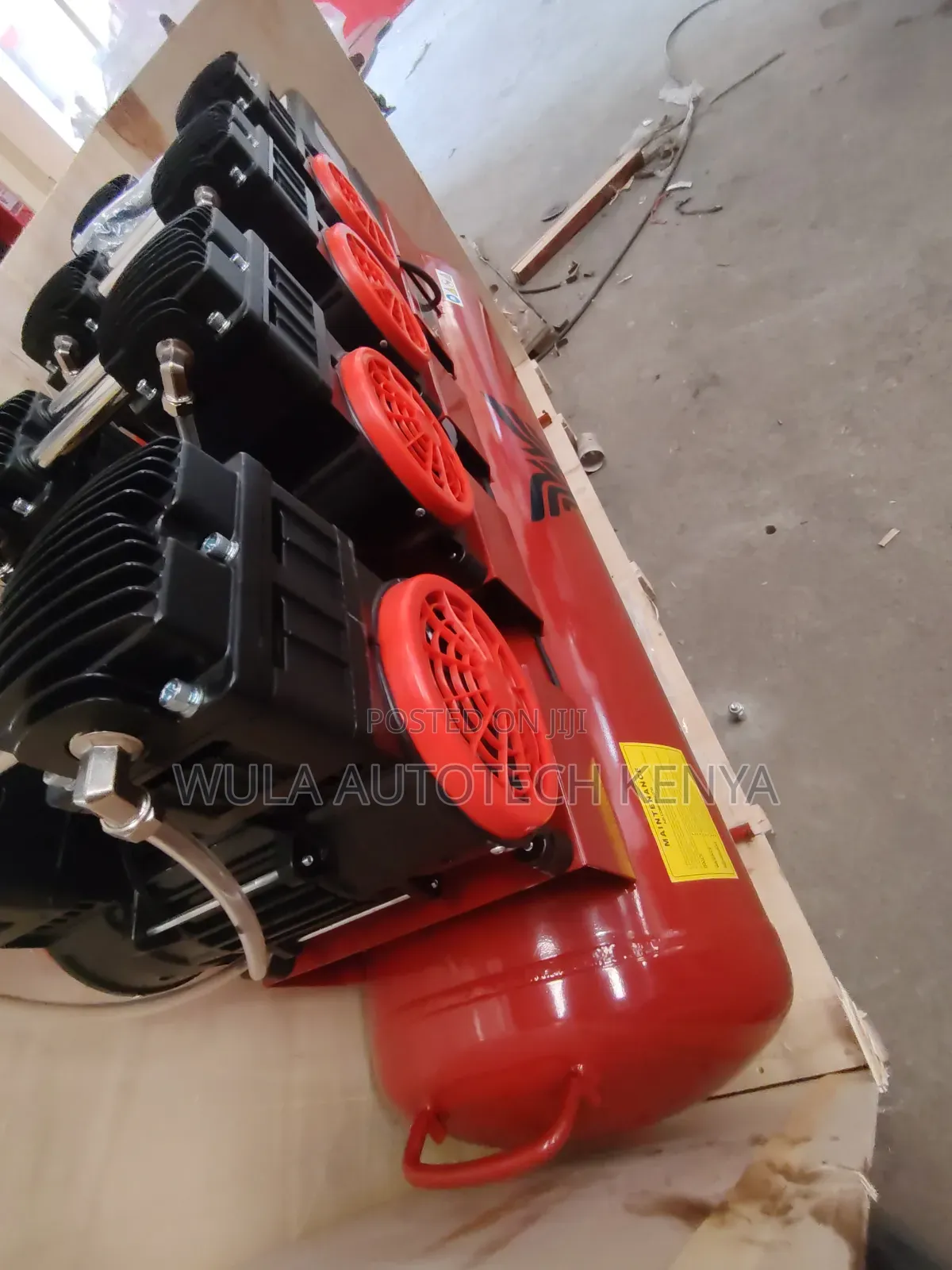 Lower Peak Current Drwa Modern Silent Compressor Machine Sunshine 200l