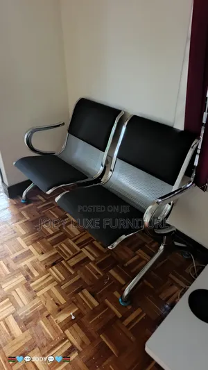 Link Chair Two-Seater