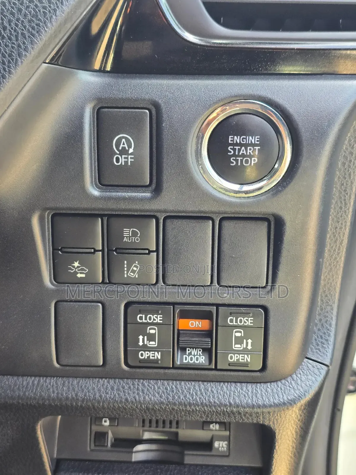 Toyota Noah 2020 Pearl