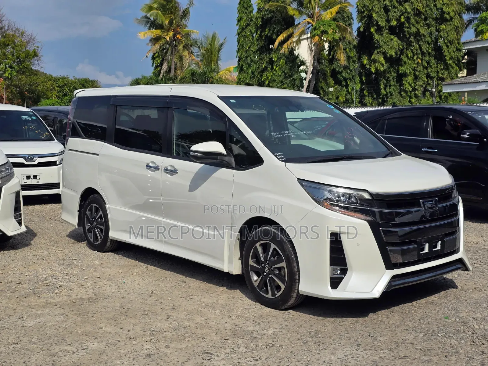 Toyota Noah 2020 Pearl