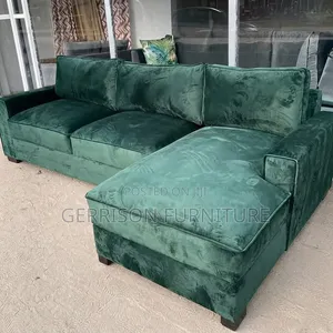 Modern L-Shaped Corner Sofa With Extended Chaise Lounge