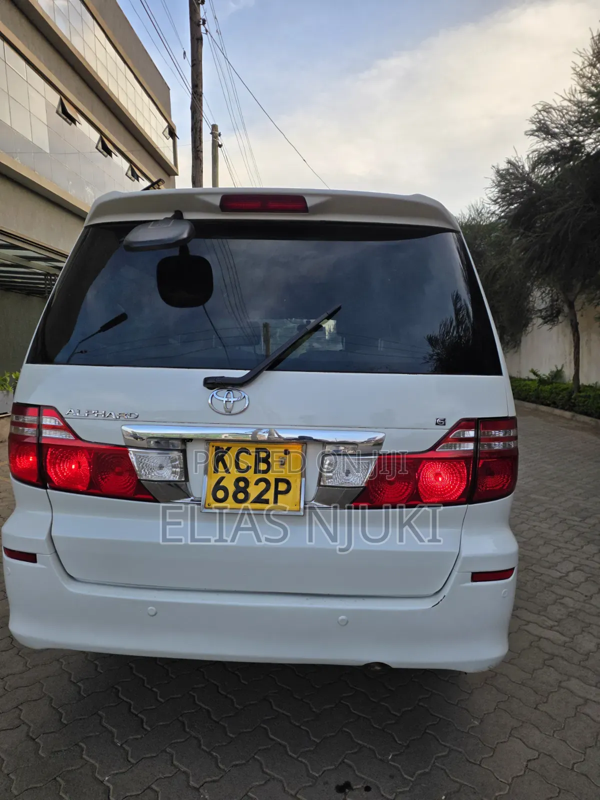 Toyota Alphard 2008 White