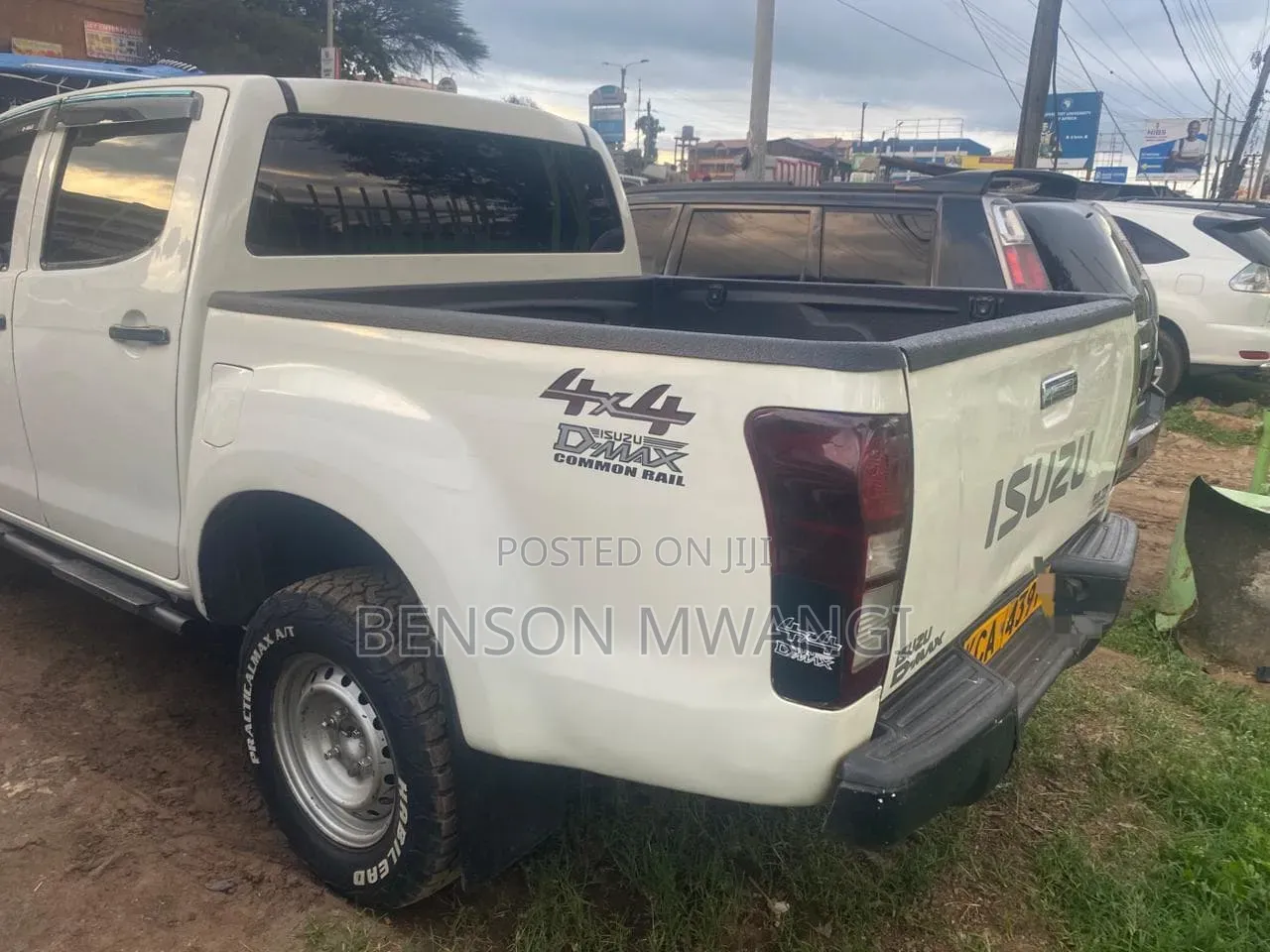 Isuzu D-MAX 2014 White