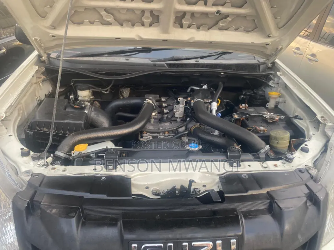 Isuzu D-MAX 2014 White