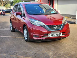 Nissan Note 1.2 Hybrid 2018 Red