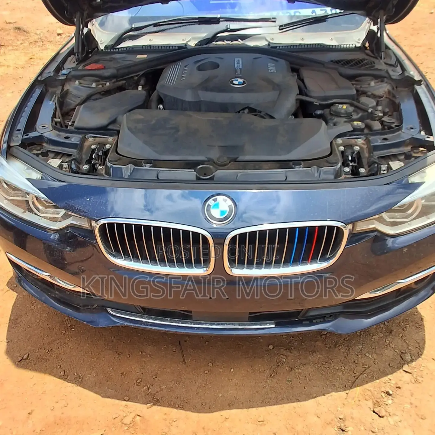 BMW 320i 2017 Blue