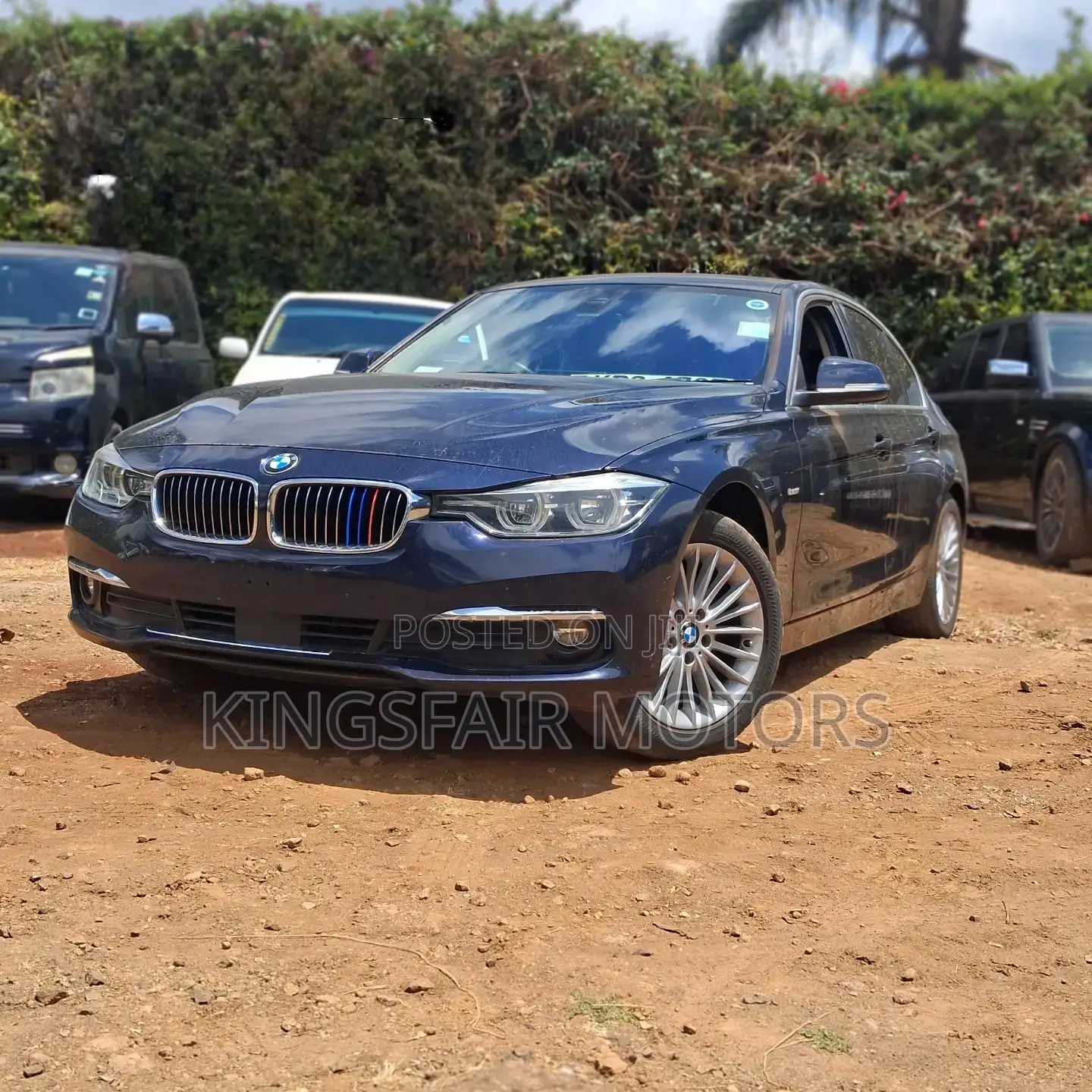BMW 320i 2017 Blue