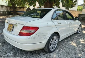 Mercedes-Benz C200 2011 White