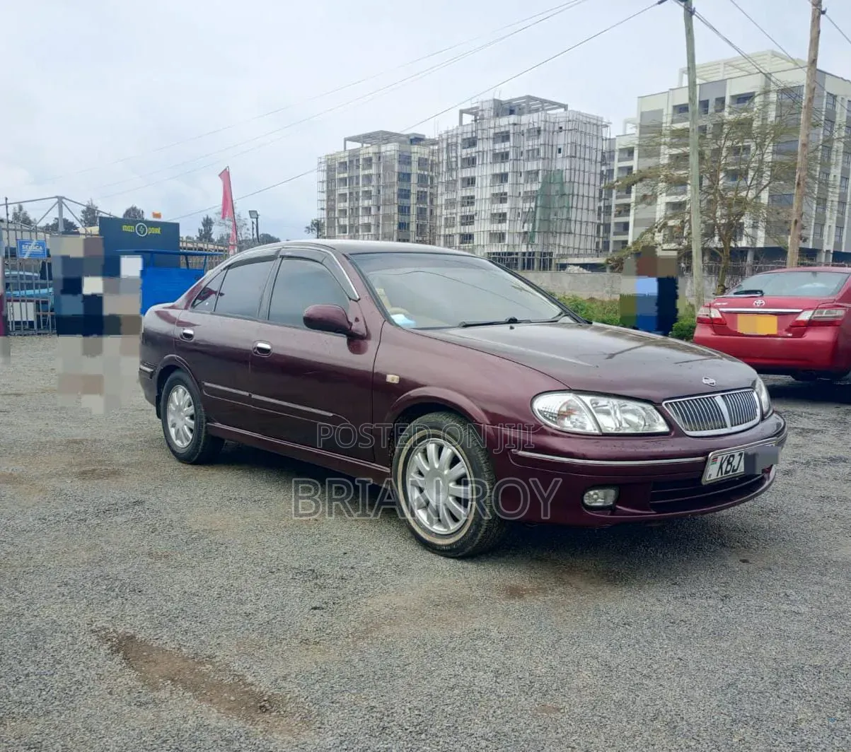 Nissan Bluebird 2002 Maroon