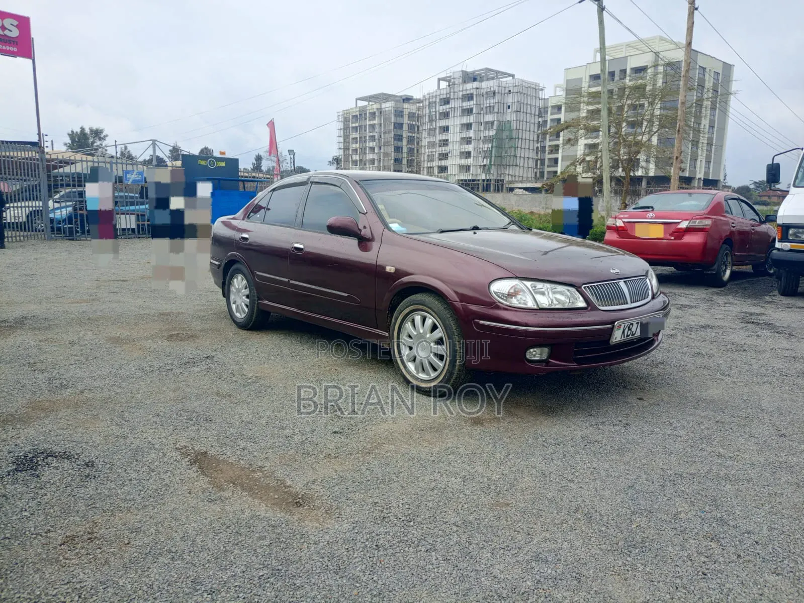 Nissan Bluebird 2002 Maroon
