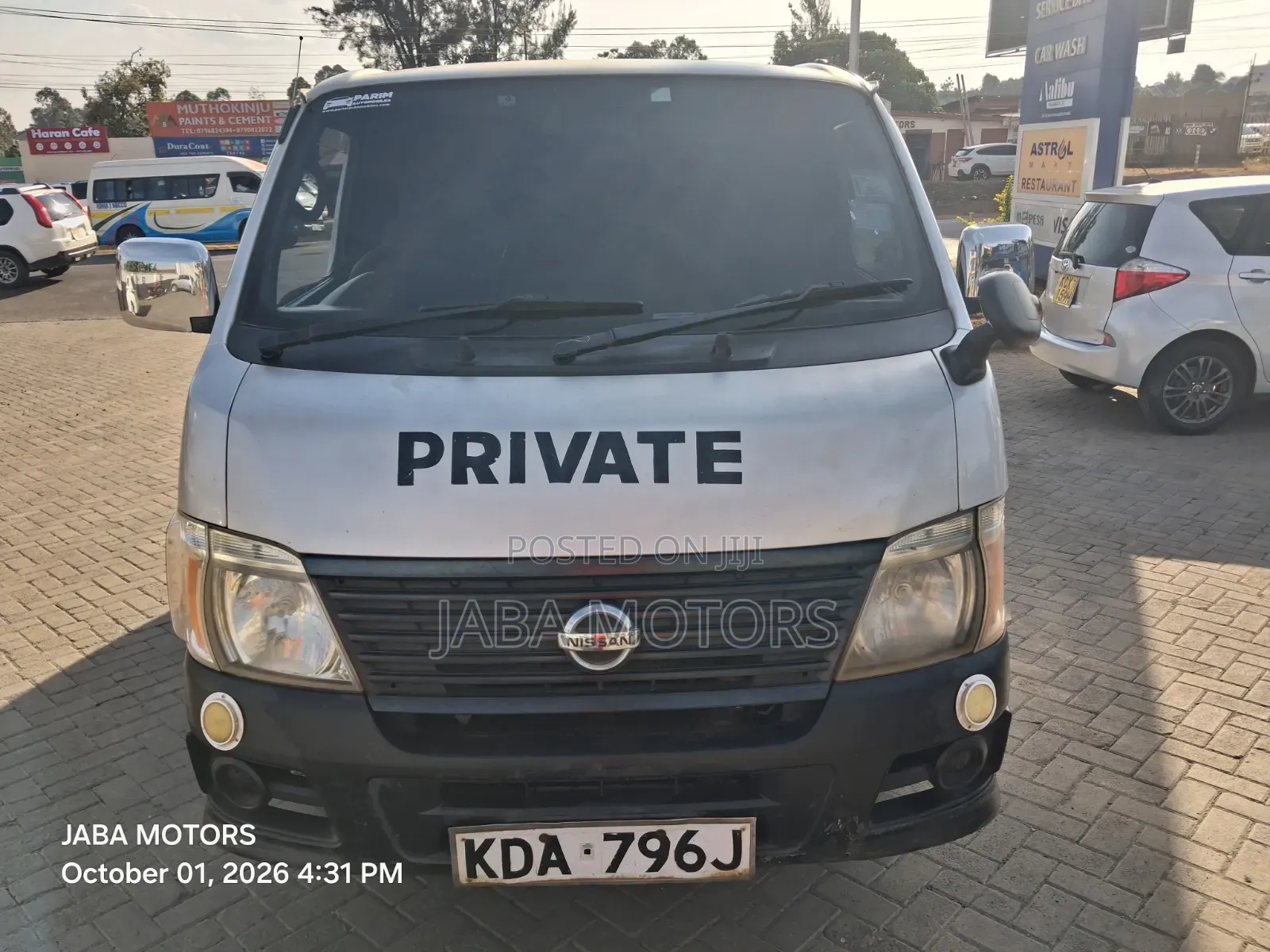 Nissan Caravan (Urvan) 2012 Silver