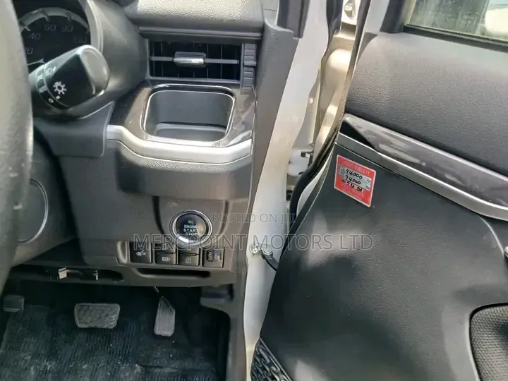 Daihatsu Move 2019 White