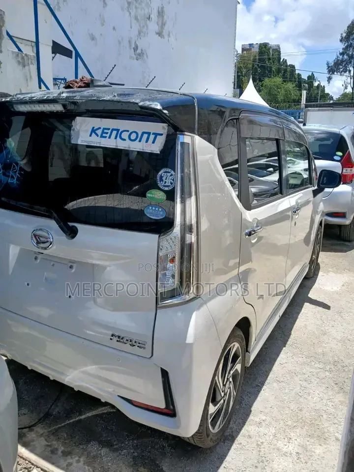 Daihatsu Move 2019 White