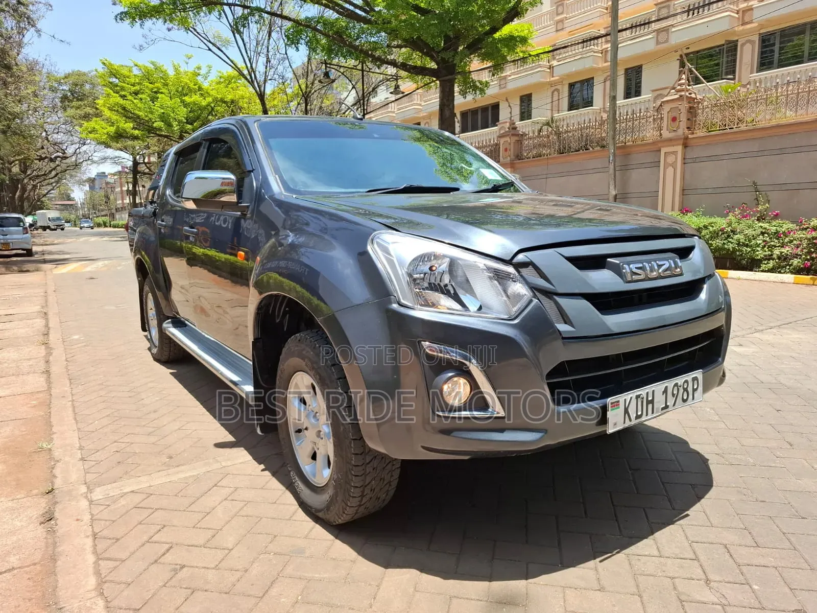 Isuzu D-MAX 2022 Gray