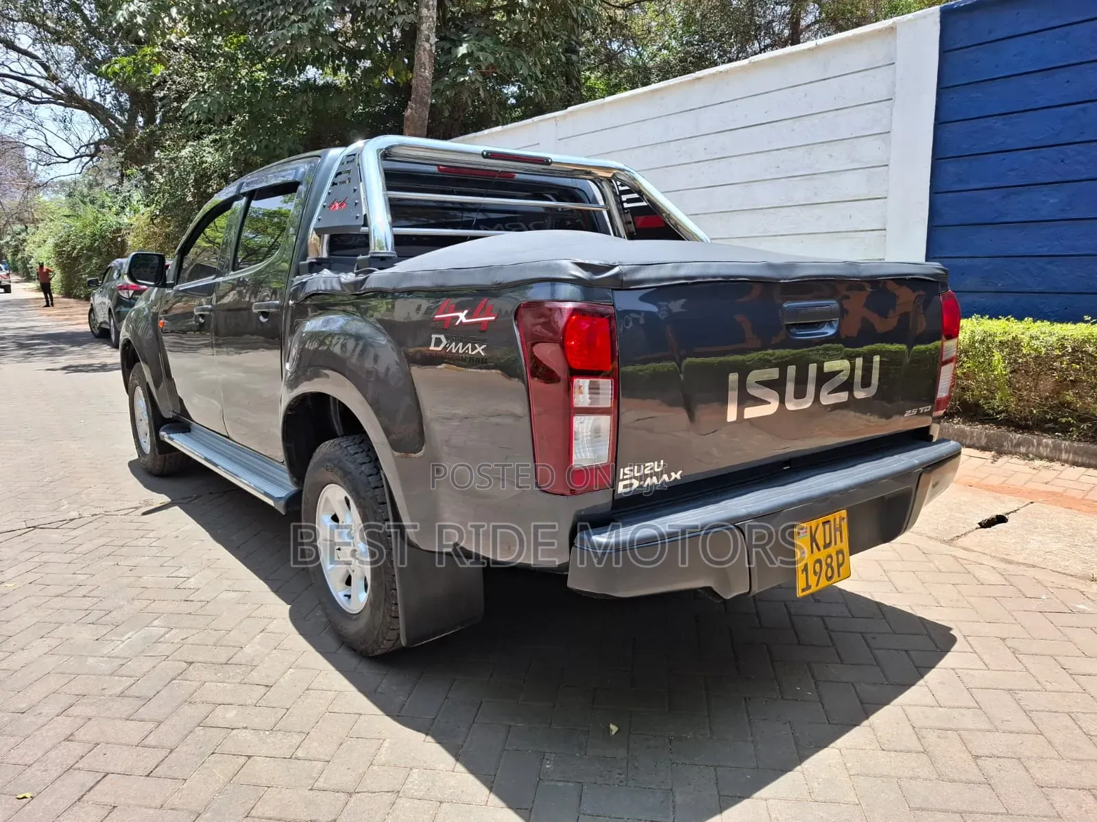 Isuzu D-MAX 2022 Gray