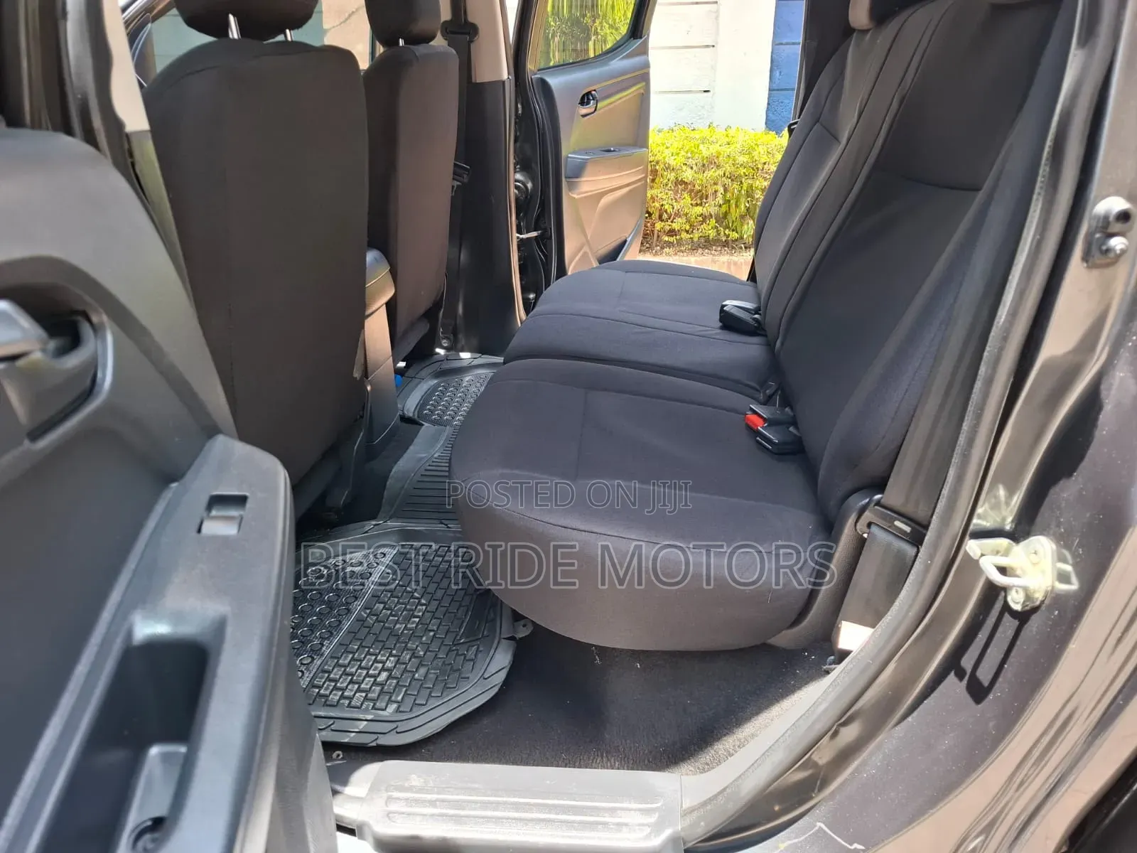 Isuzu D-MAX 2022 Gray