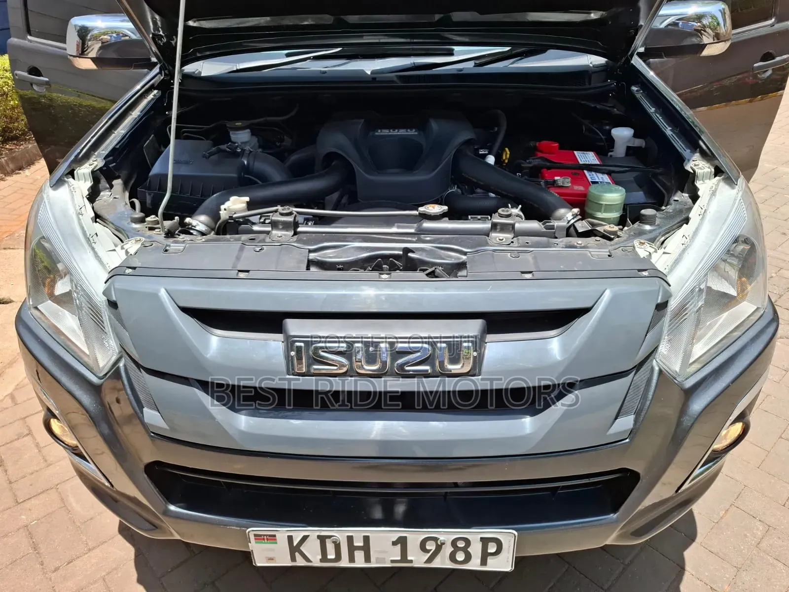 Isuzu D-MAX 2022 Gray