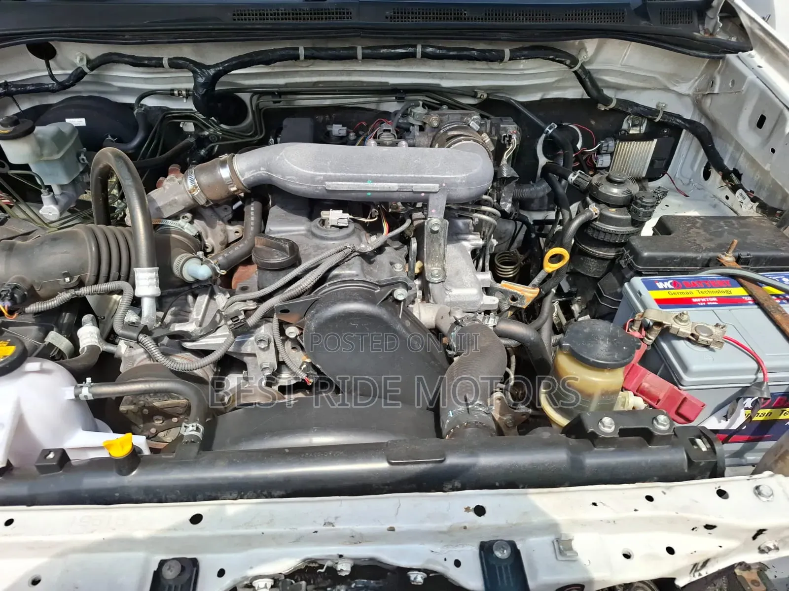 Toyota Hilux 2015 Off white