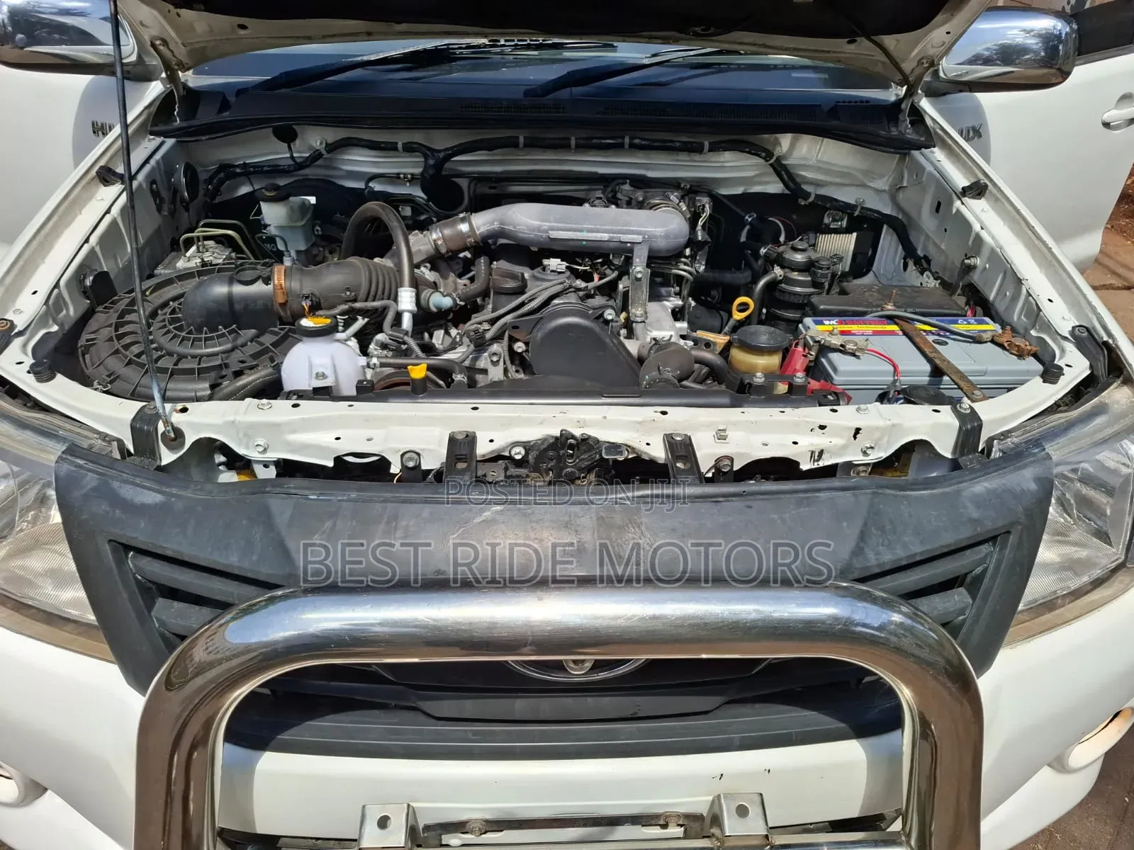 Toyota Hilux 2015 Off white