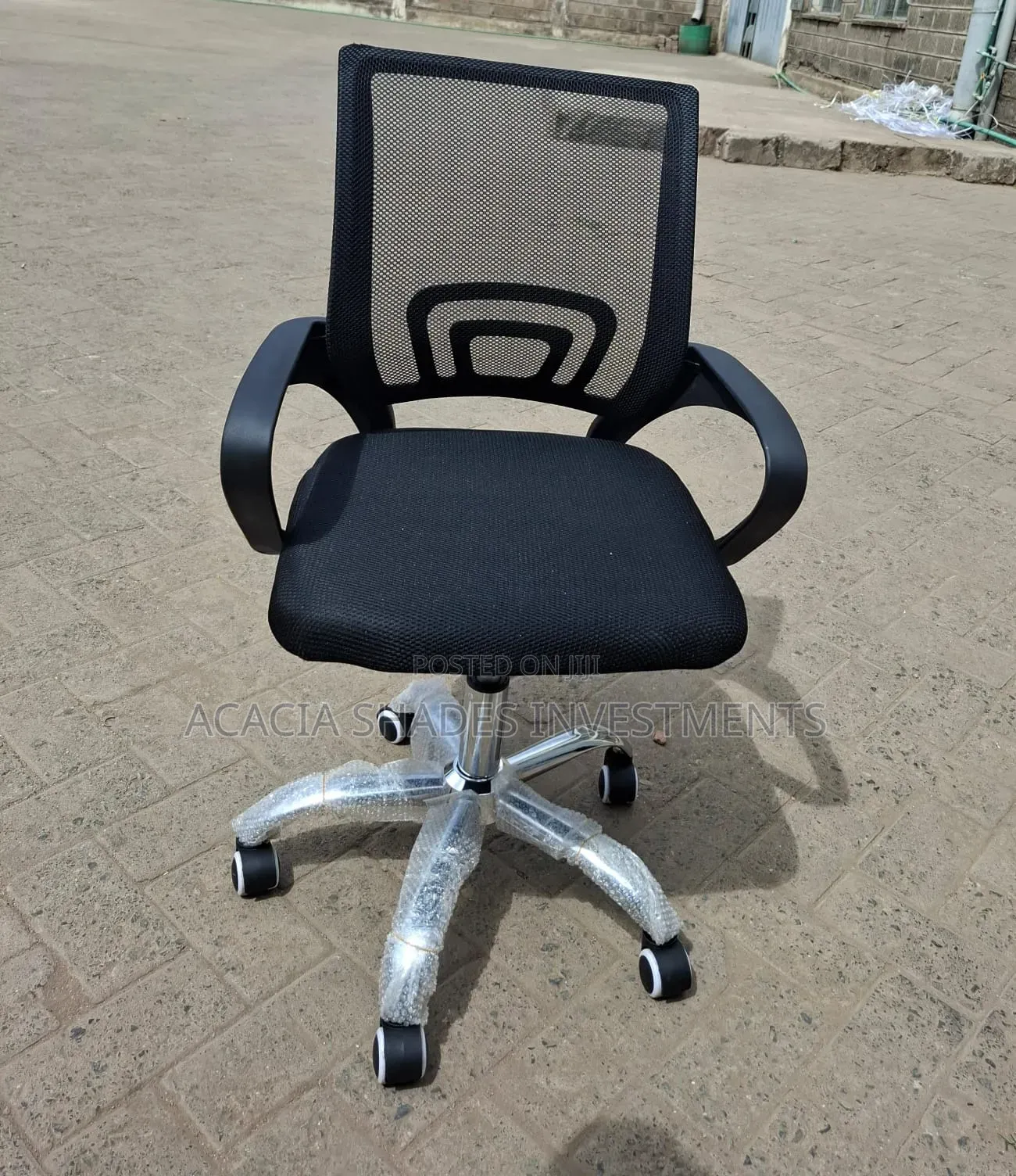 Mesh Swivel Seats