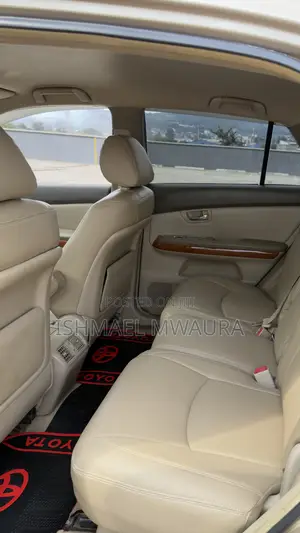 Toyota Harrier 240G 2012 Gold