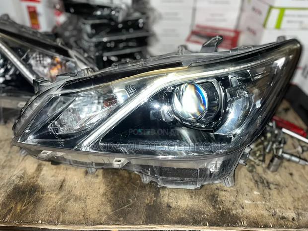 Toyota Crown Headlight 2014 - 2018
