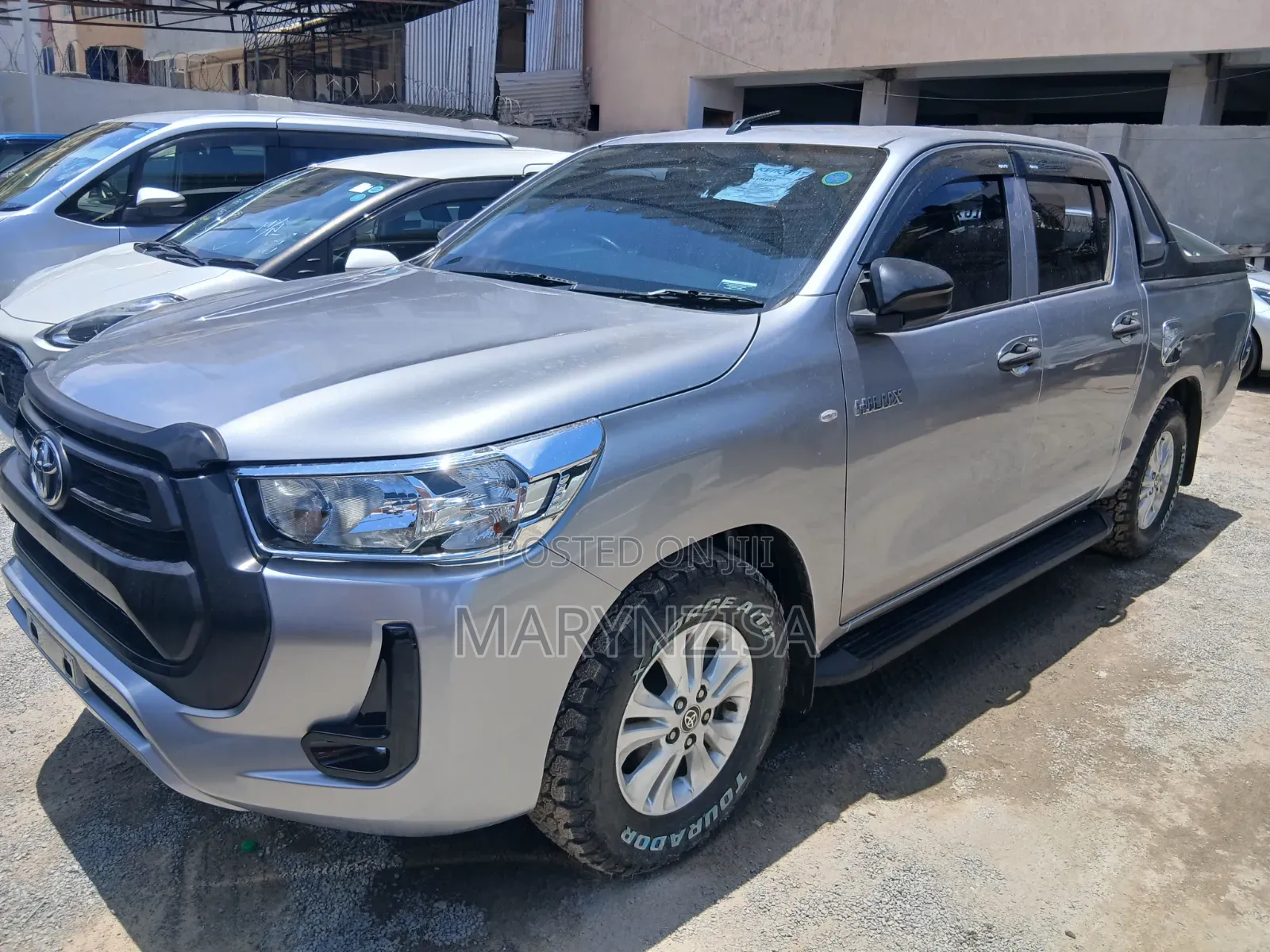 Toyota Hilux 2019 Silver