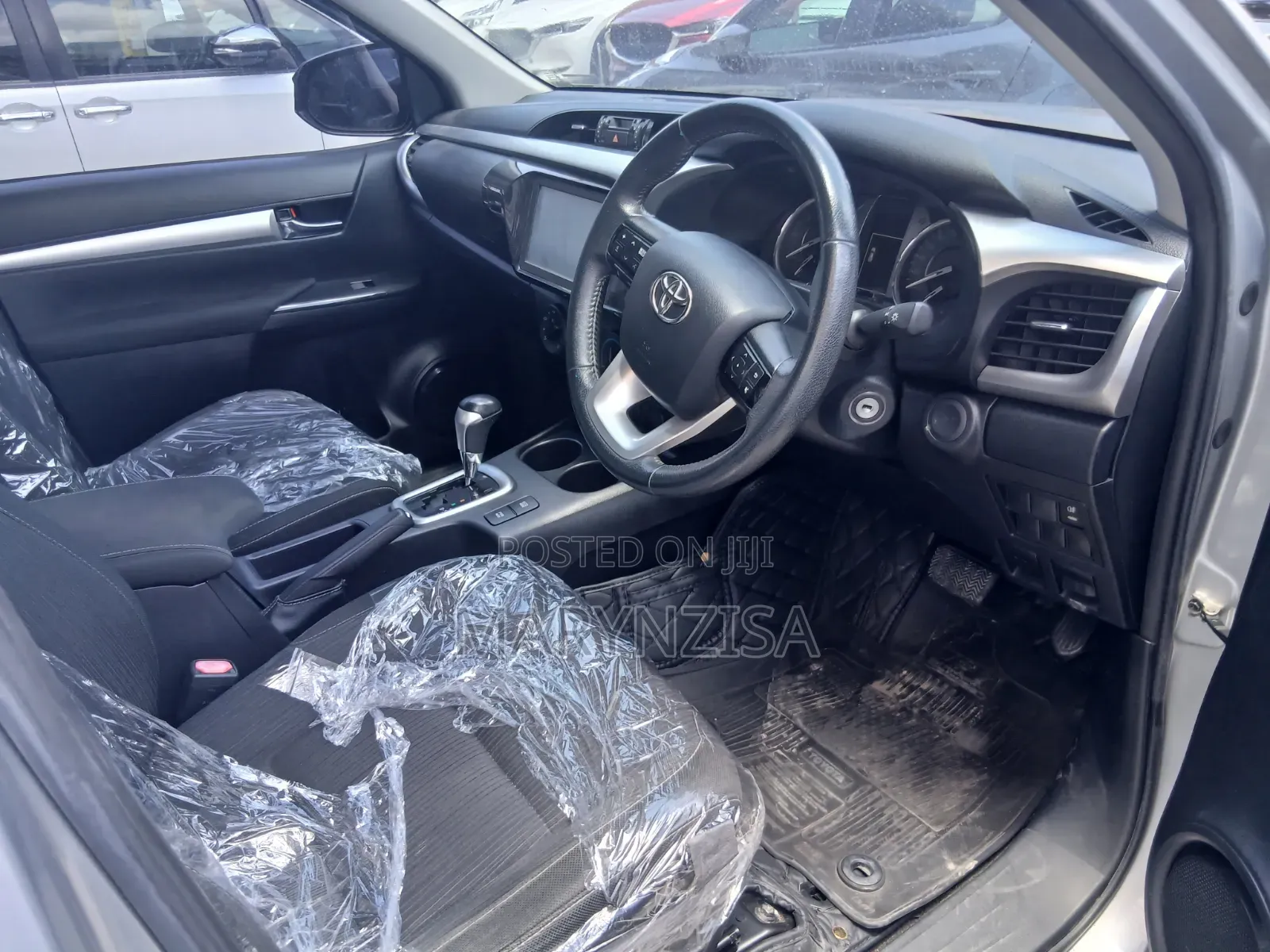 Toyota Hilux 2019 Silver