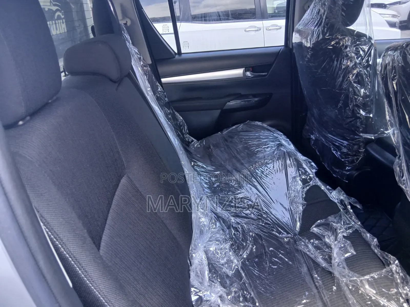 Toyota Hilux 2019 Silver