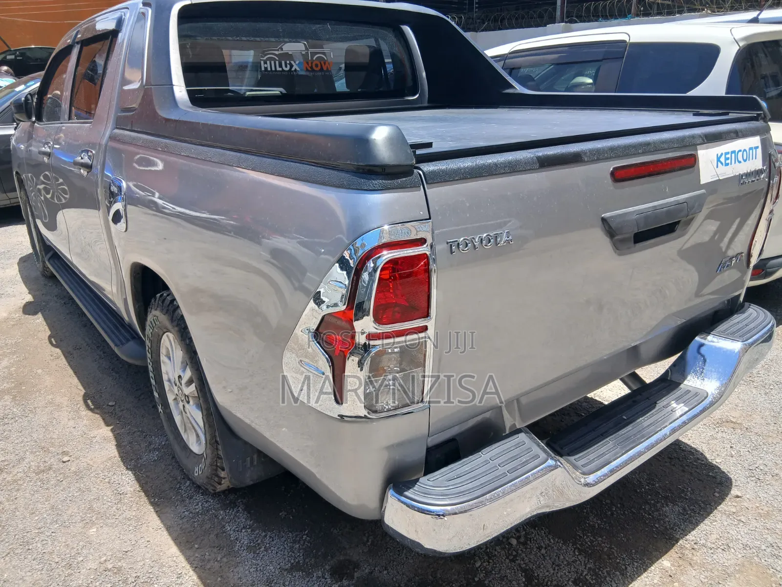 Toyota Hilux 2019 Silver