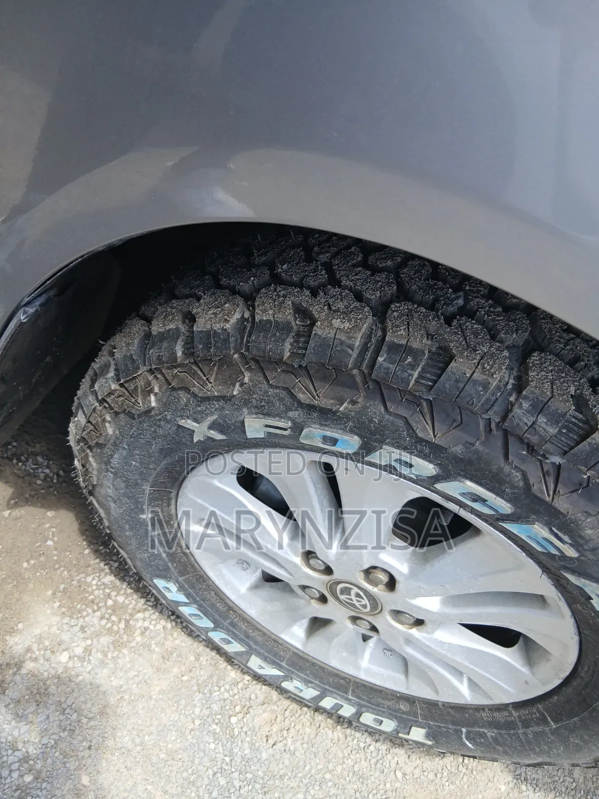 Toyota Hilux 2019 Silver